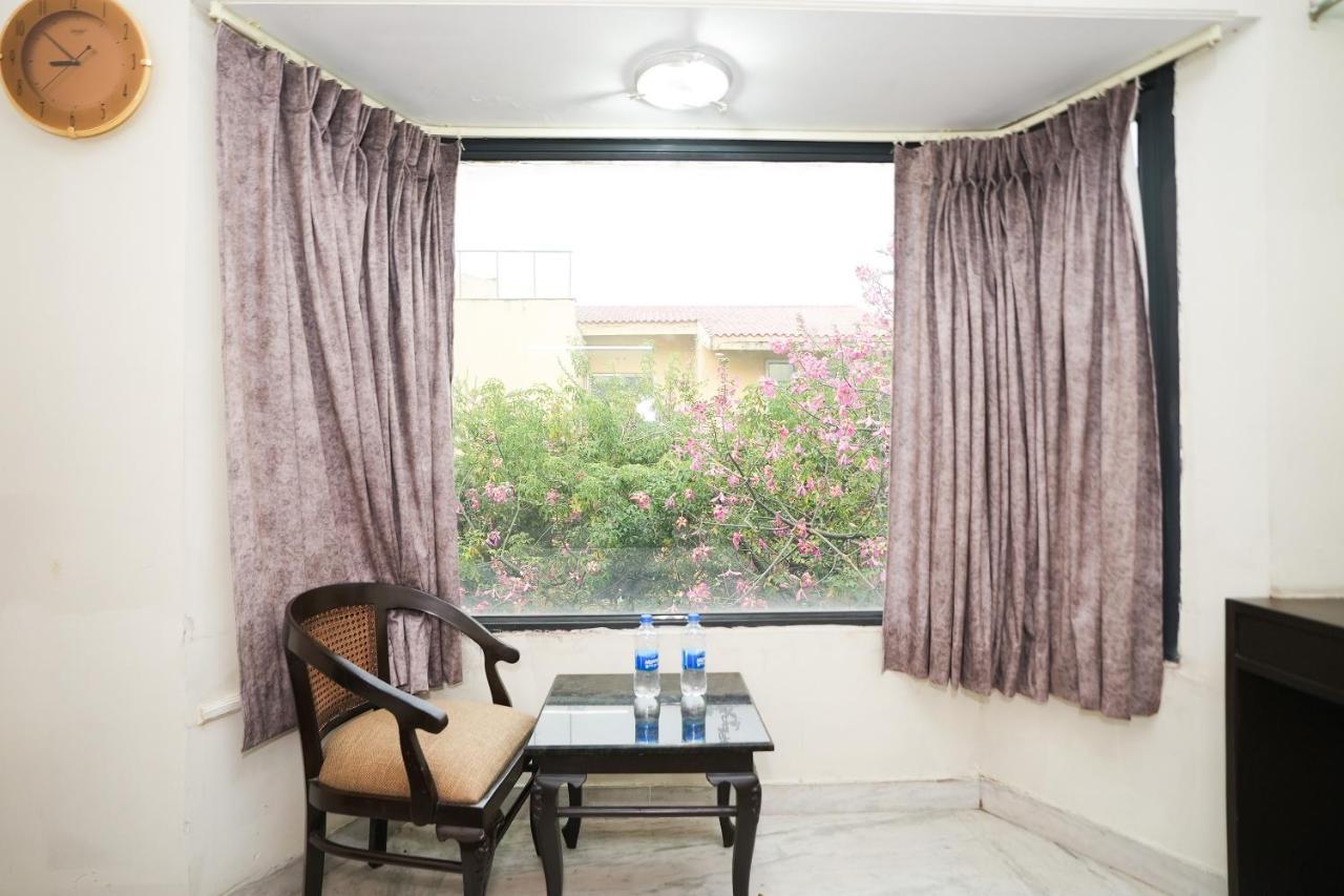 Stay Well Hotels & Homes Gurgaon Exterior photo