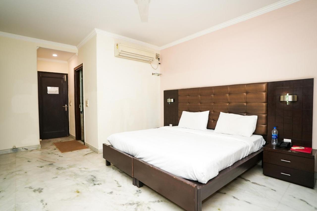 Stay Well Hotels & Homes Gurgaon Exterior photo